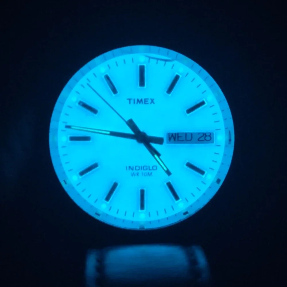 Vintage 2008 Timex Indiglo Presidential Day/Date Two Tone 33mm Mens Quartz Watch
